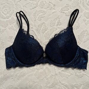 Victoria’s Secret 36A Bra